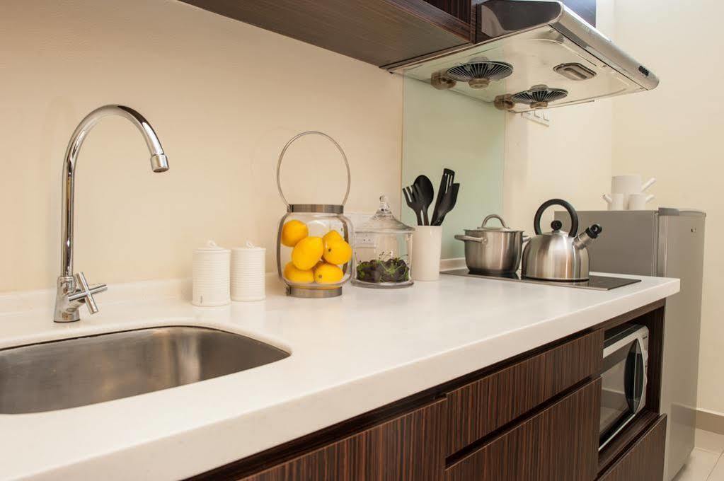 קואלה לומפור Kl Plaza Suites מראה חיצוני תמונה
